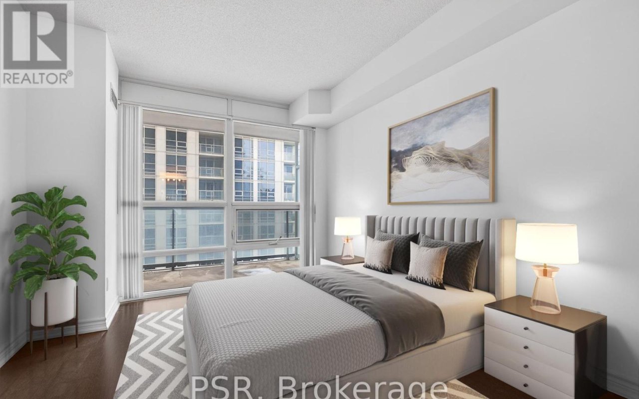 2414 - 761 Bay St