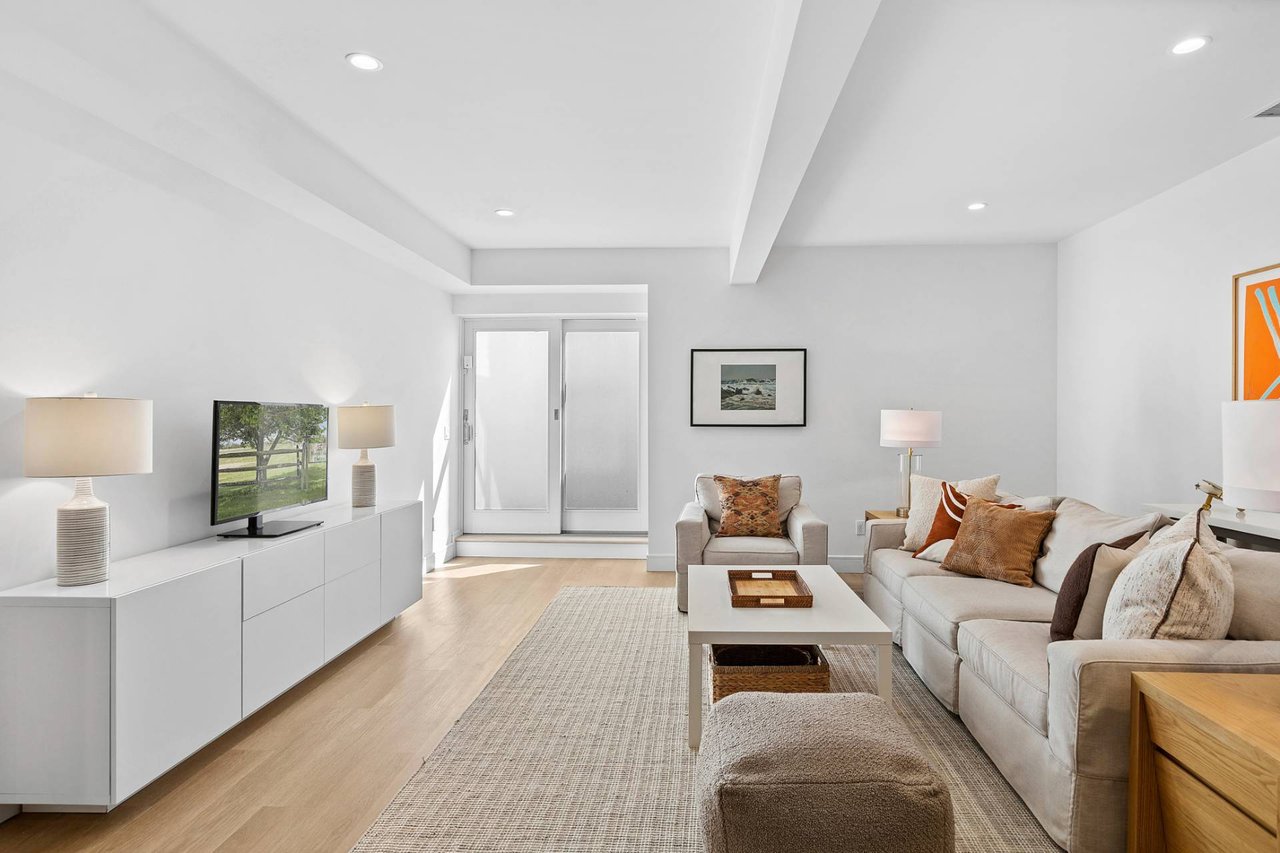 53 Wireless Rd