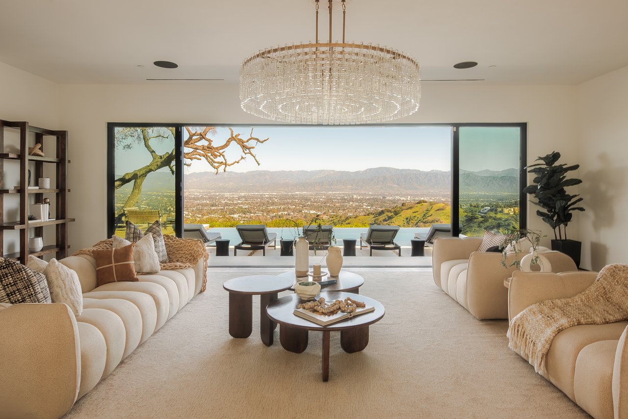 13331 Mulholland Dr, Beverly Hills