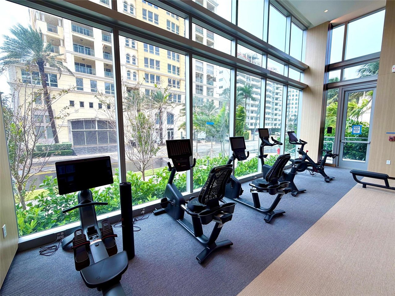 153 N Seabreeze Blvd S-602