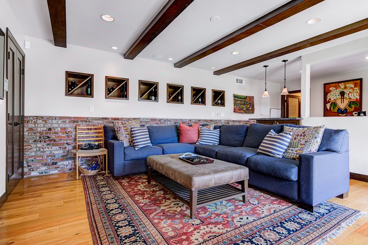 Hill Section View Home
