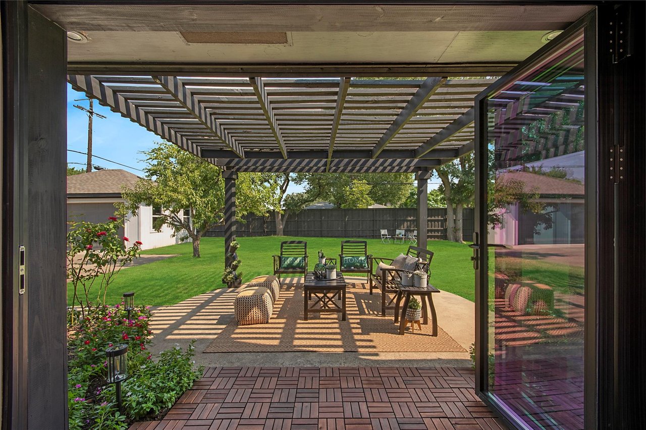 3707 Alta Vista Lane