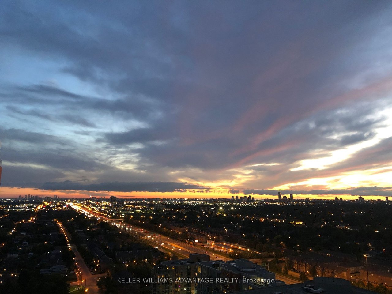 BREATHTAKING PENTHOUSE VIEWS