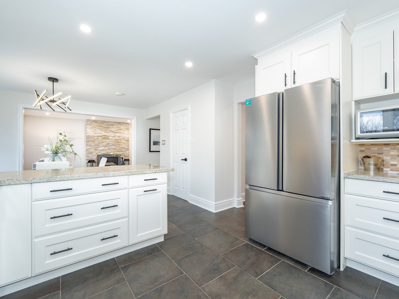 146 Valleymede Dr