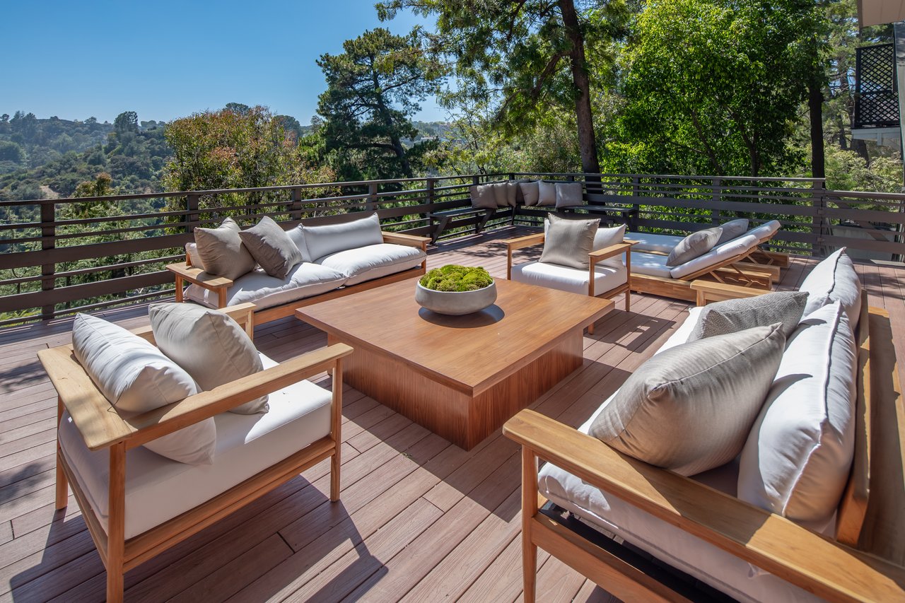8595 Skyline Dr, Sunset Strip