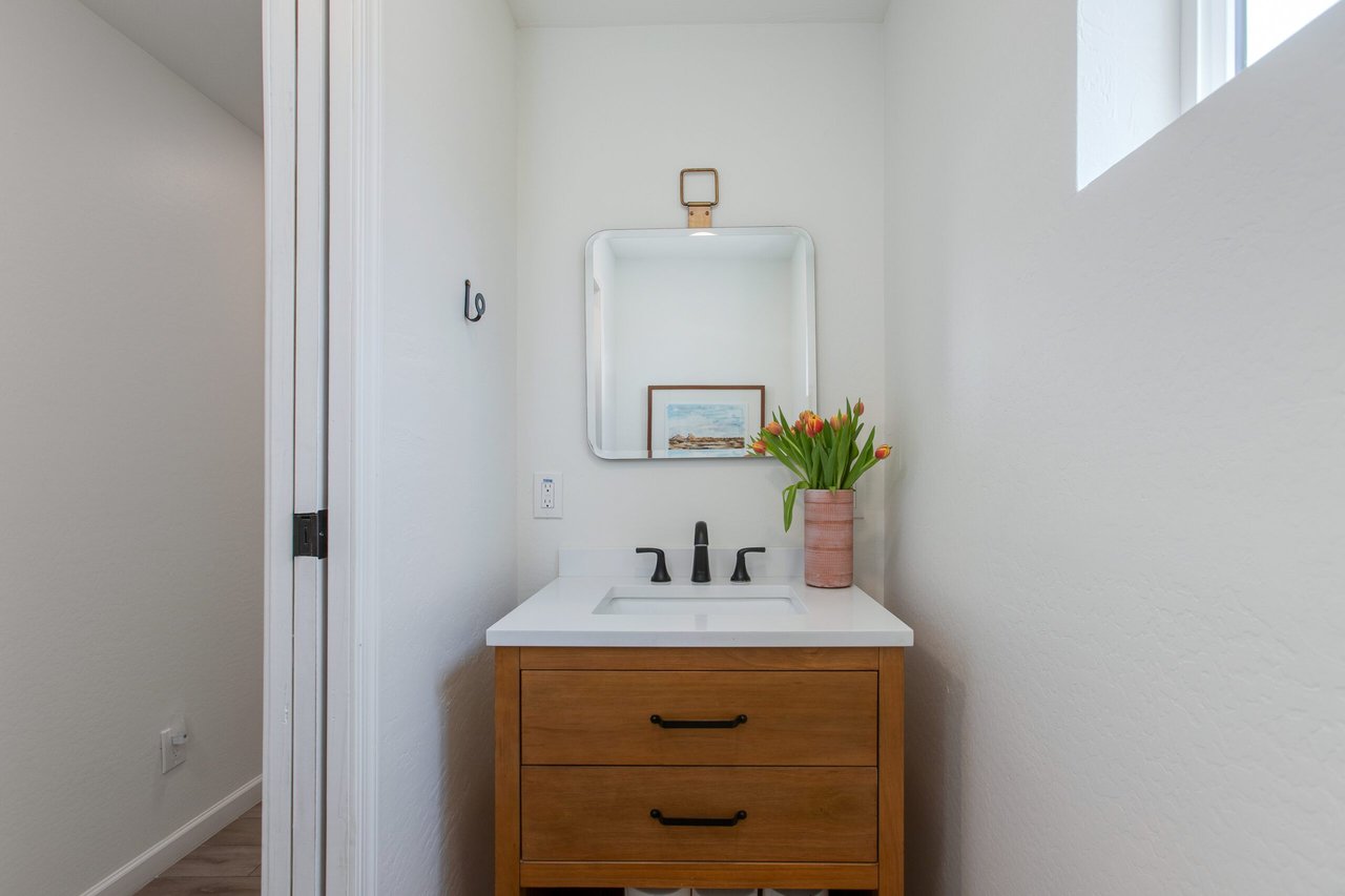 2438 E Indianola Ave.