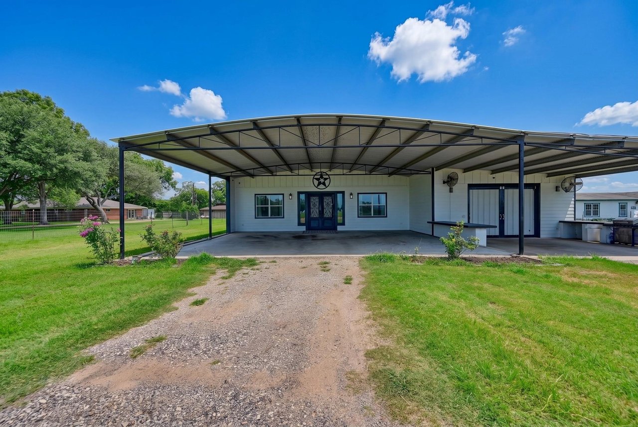 11234 N Loop Road, Brenham, Texas, 77833 Austin County