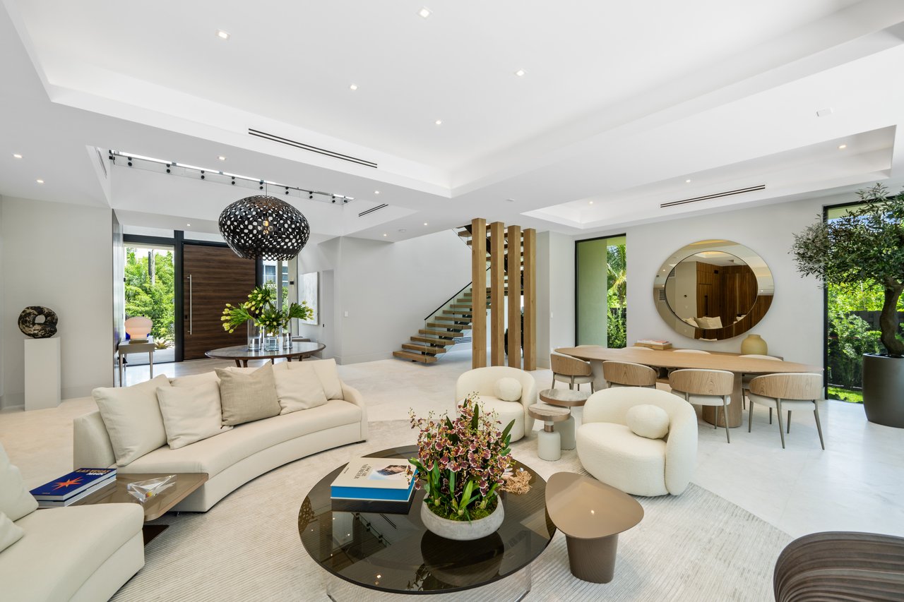 262 189th Terrace