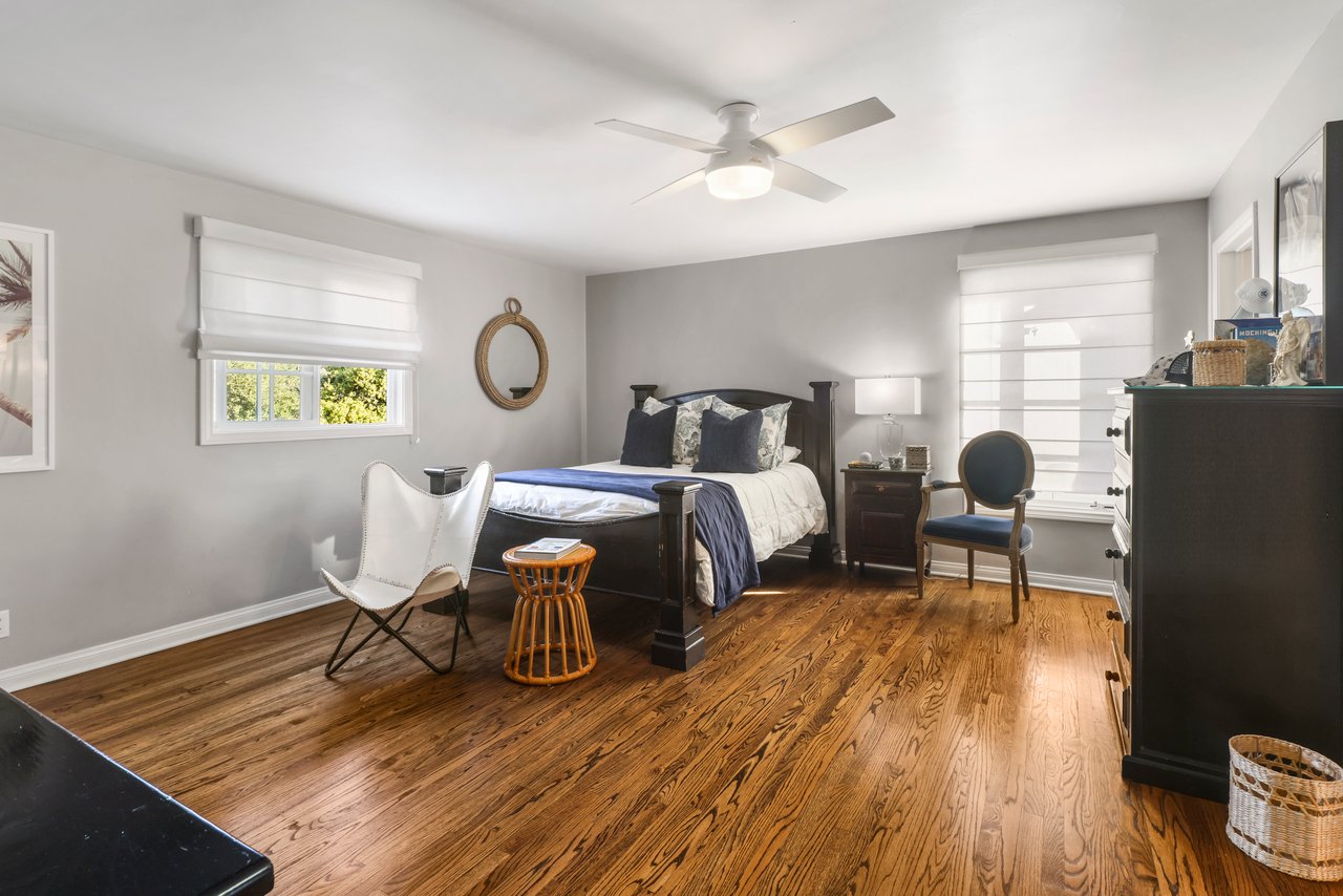 2494 Glen Canyon Road