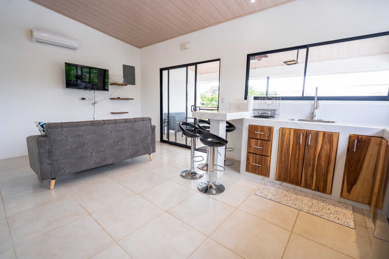A House With An Upper Live-In Suite & Two Fully Serviced Downstairs Rental Apartments Less Than 1 km From The Entrance to Marino Ballena National Park