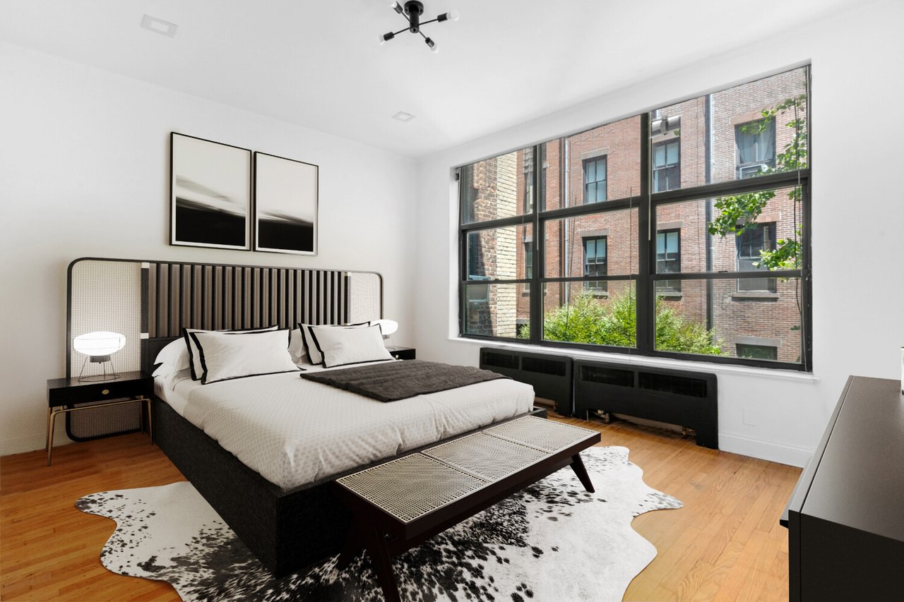 33 W 9TH Street