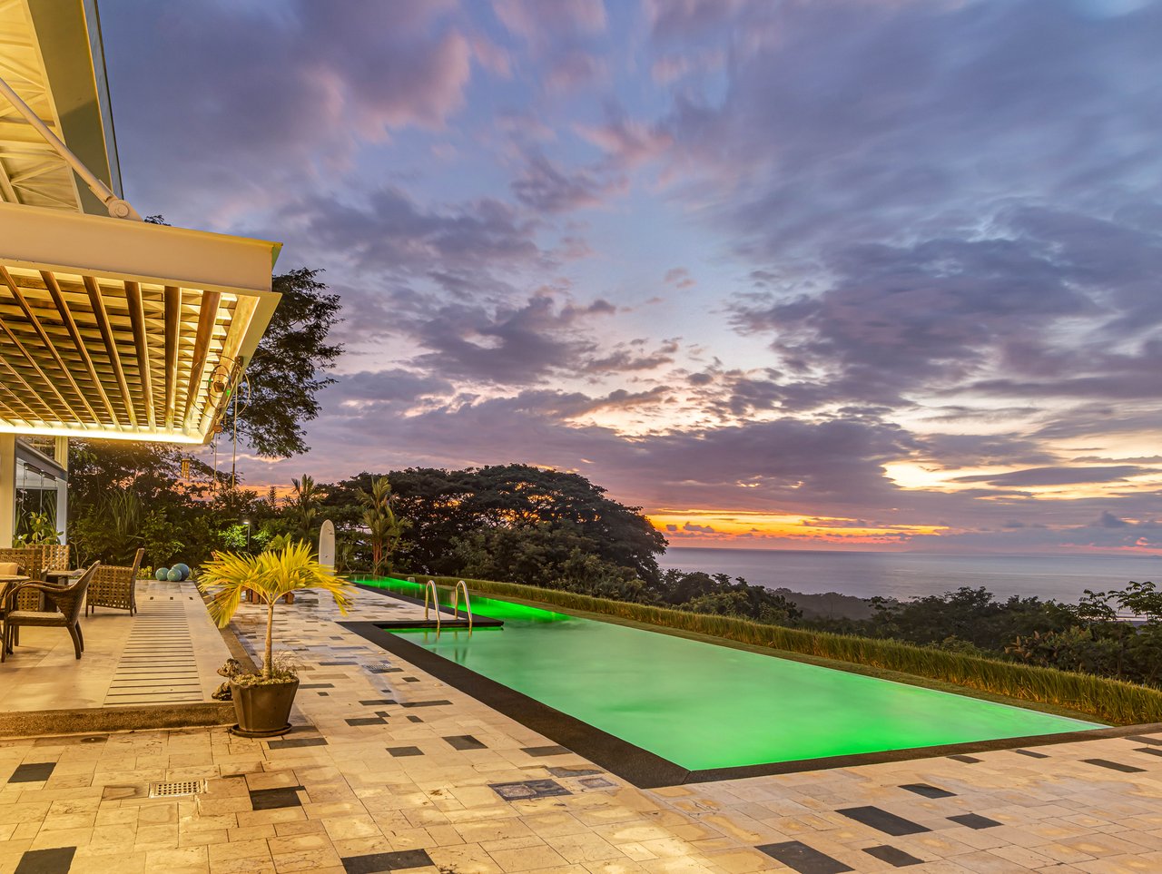 Nativa Contemporary Infinity Views | Luxury Rainforest Estate with Pacific Ocean Views
