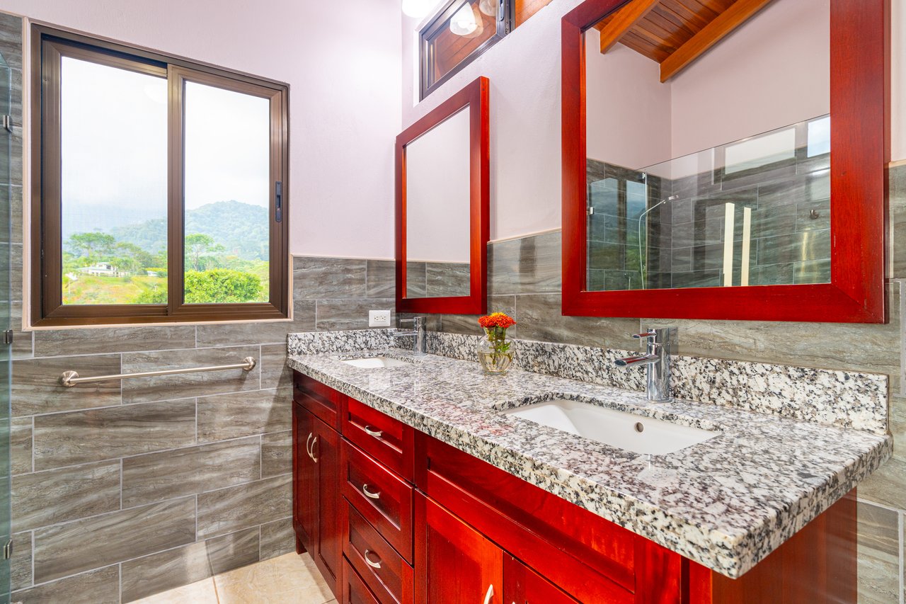 Ocean View Home in Phase 11, Ojochal.  Privacy Galore!