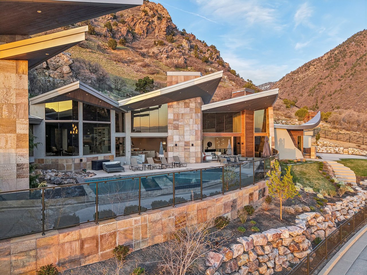 4141 E Canyon Estate Dr