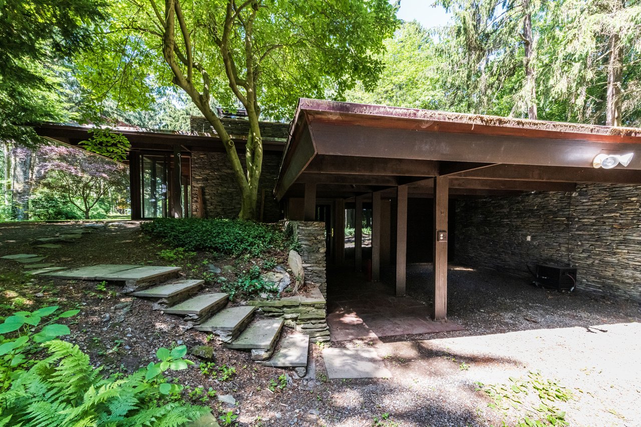 205 Emans Rd