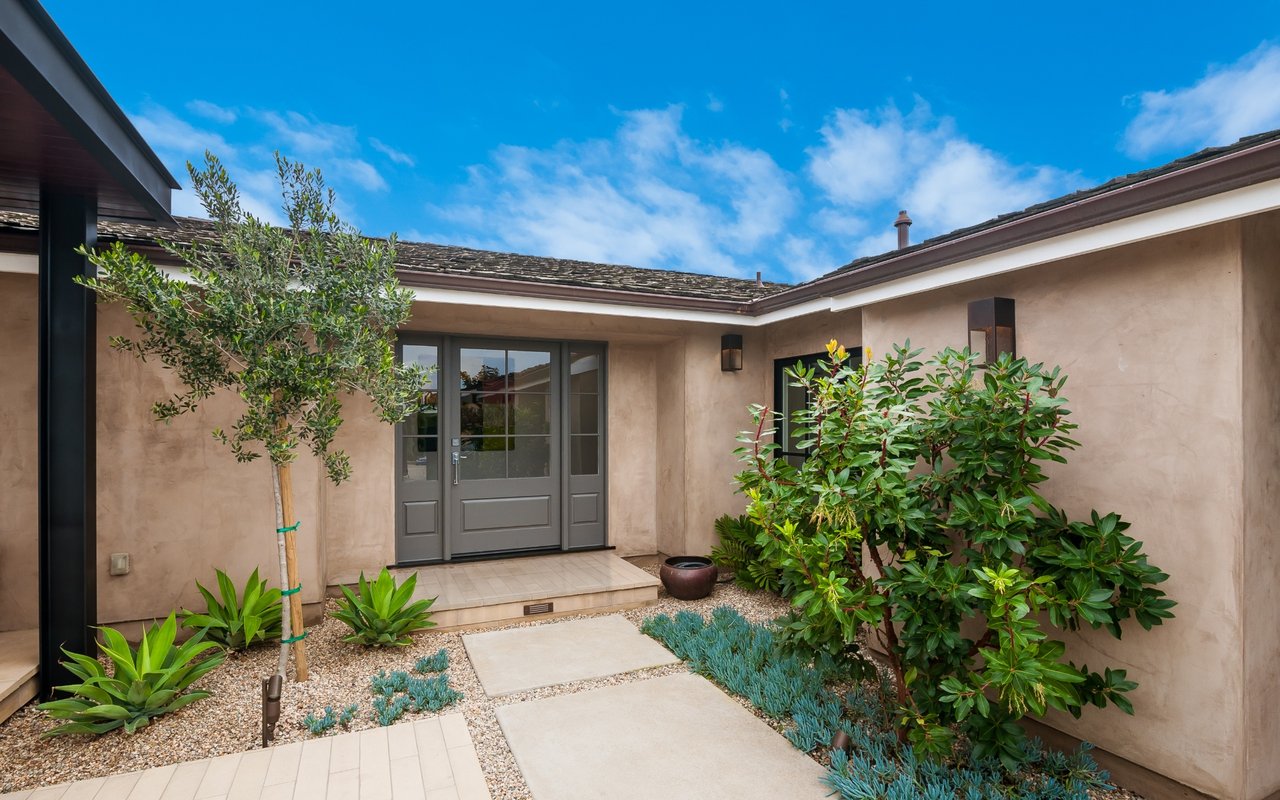 2706 Lighthouse Ln