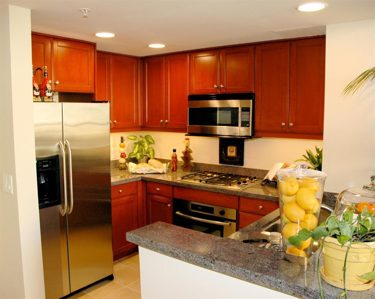 225 9th Ave, #303