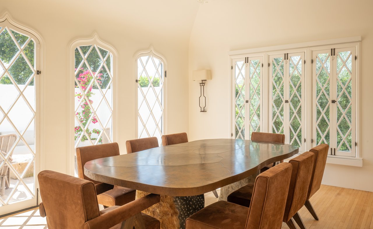 330 N Arden Blvd, Hancock Park