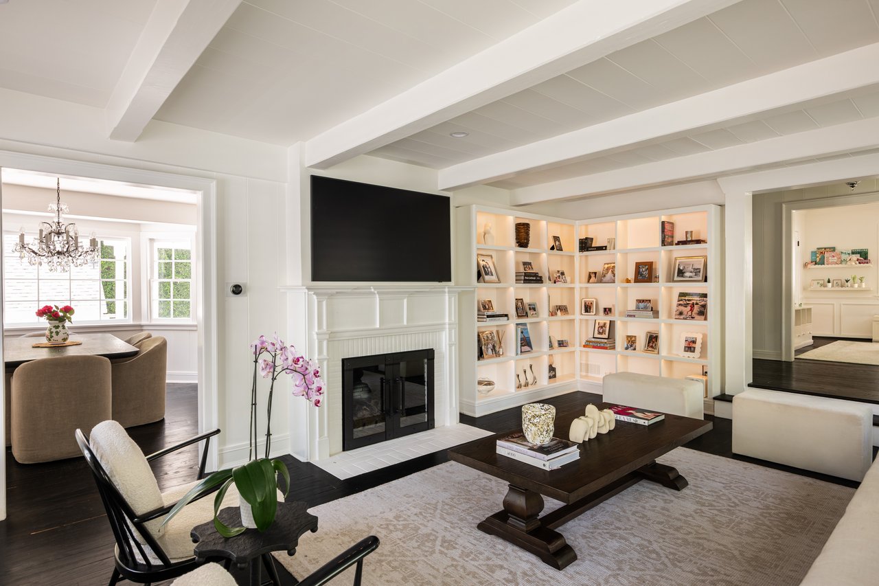 14030 Roblar Rd, Sherman Oaks 