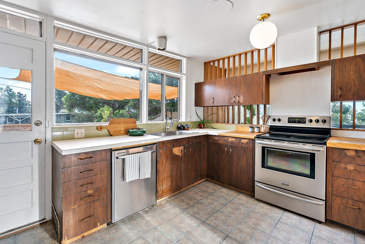 980 W 99th Ave