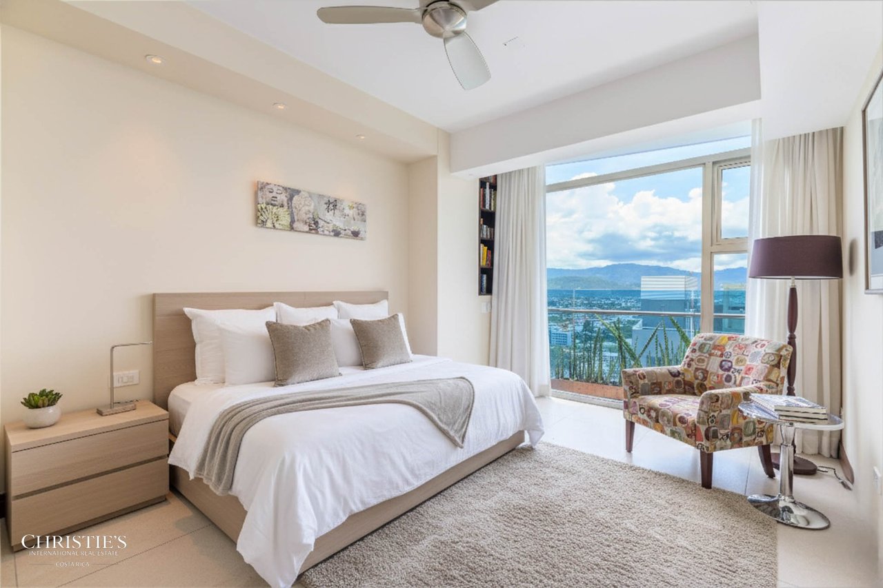 Modern 2-Bedroom Condo with Mountain Views in Barrio Escalante