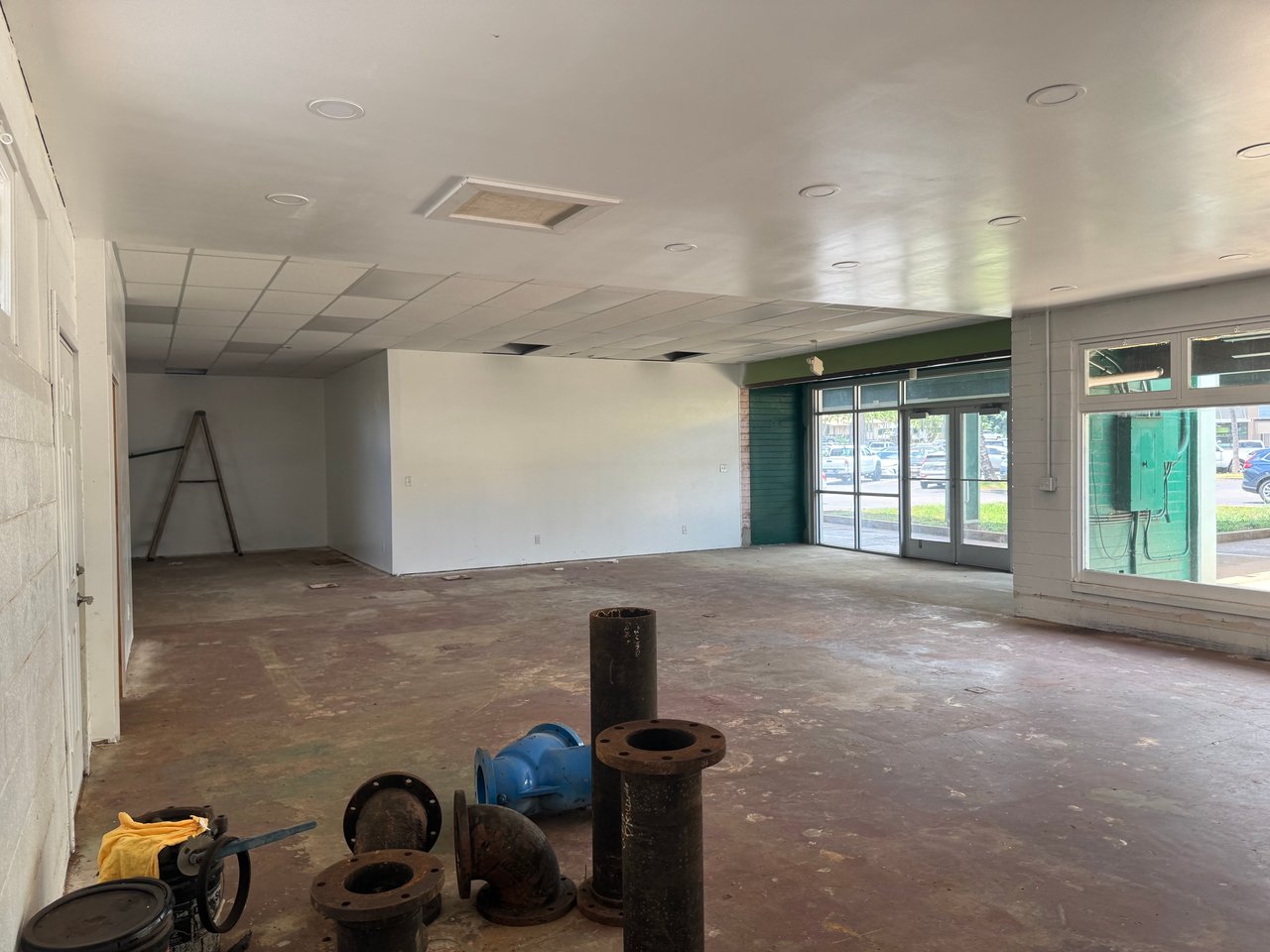 Ele'ele Shopping Center C-07