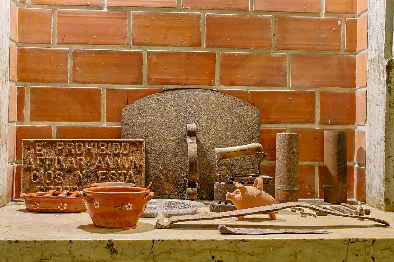 Quinta do Relógio: Historic 19th-Century Waterfront Palacete in Paço de Arcos, Oeiras