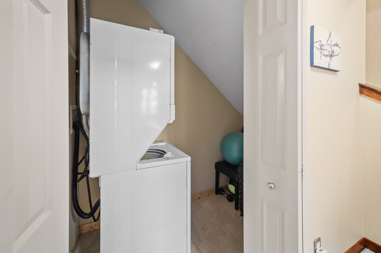 105-70 Dyrgas Gate Unit