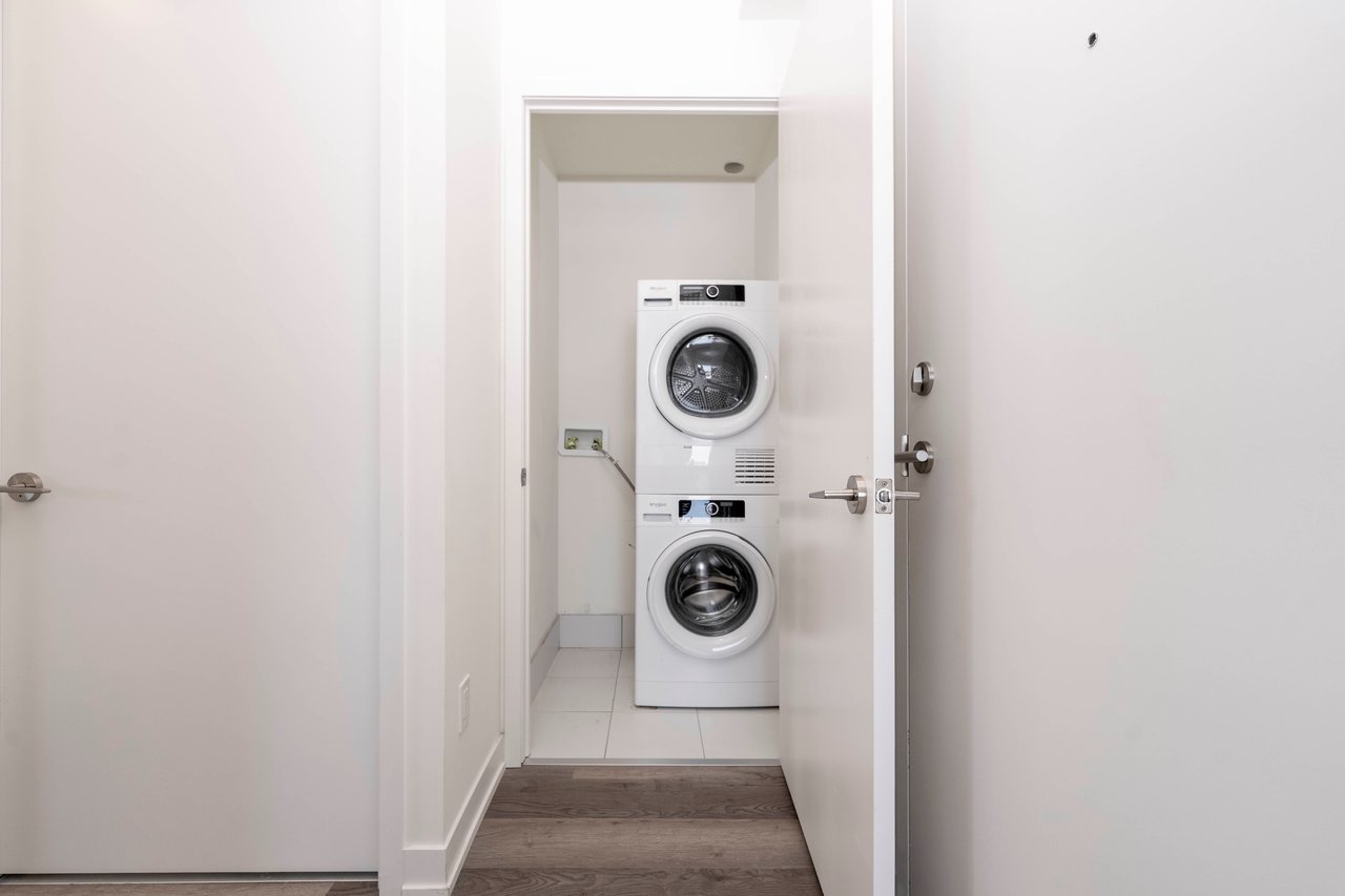 2 David Eyer Road, 525