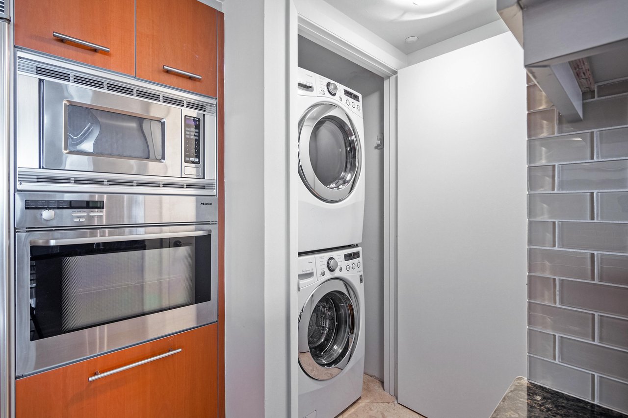 Murano Grande Apt 1106 Jeff Miller Group