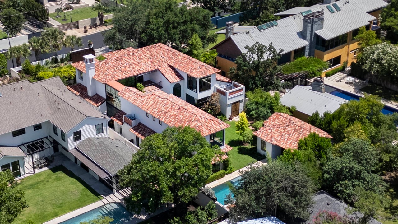 1308 Meriden Lane