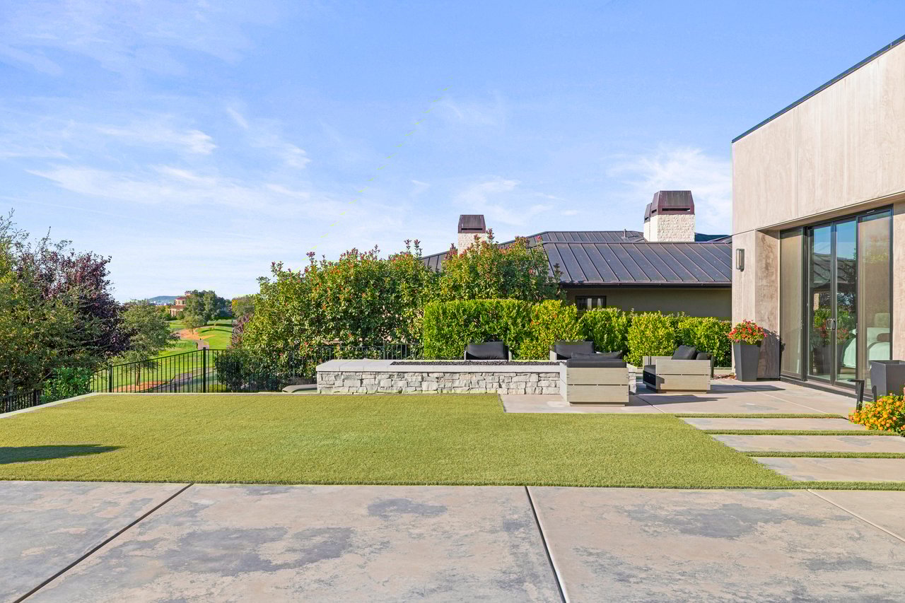 4573 Greenview Drive
