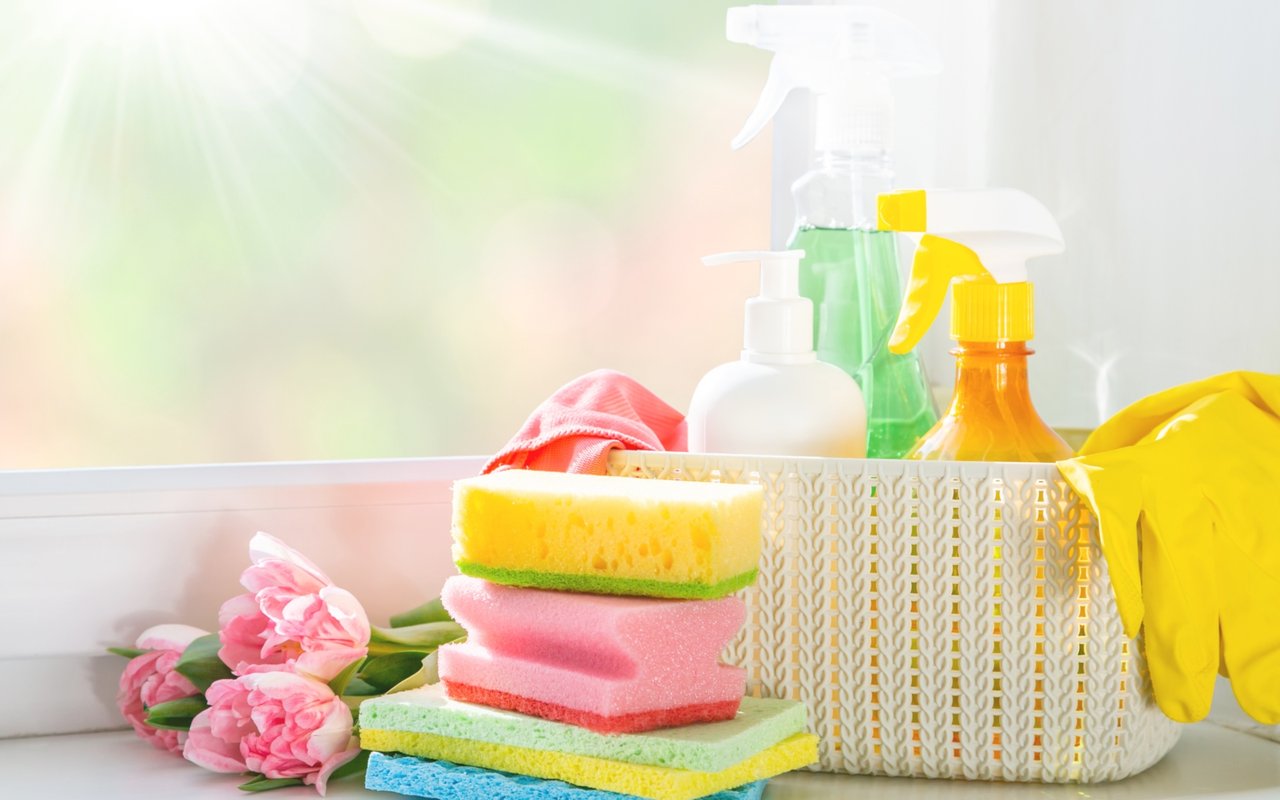 Spring Cleaning Checklist: The Ultimate Guide to a Tidier Home