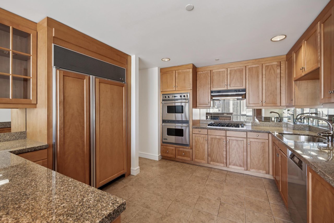 765 Market St, #27D