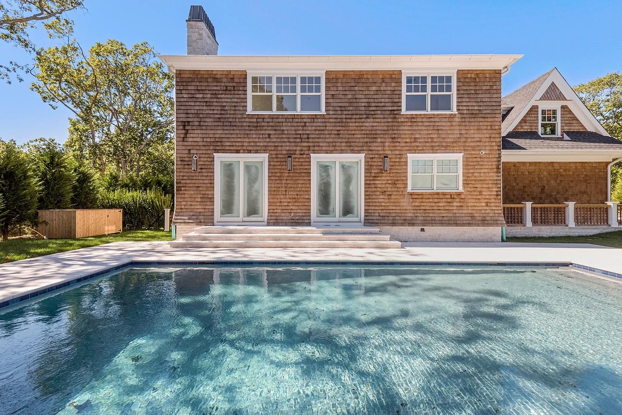 74 Sandy Hollow Rd