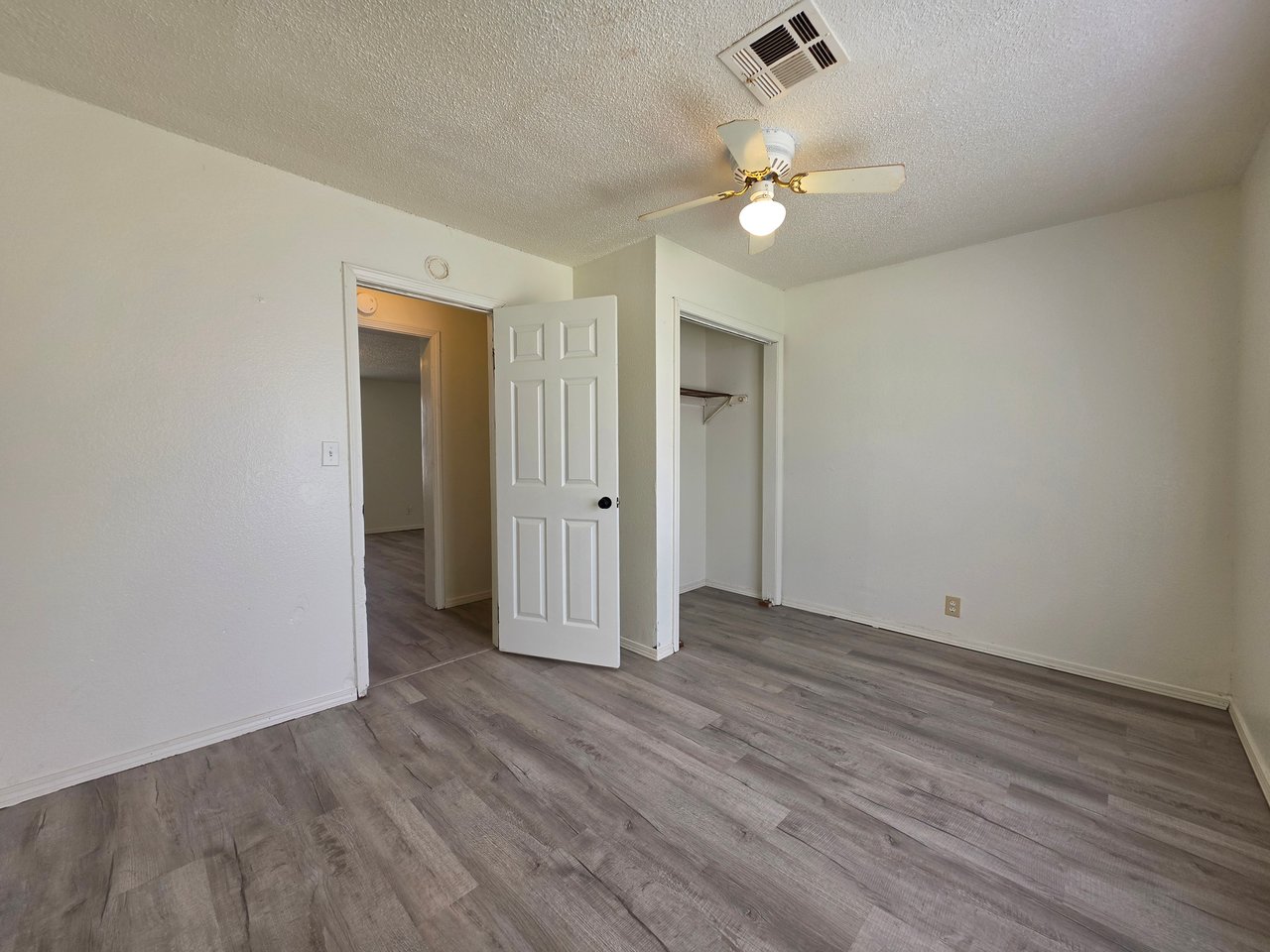 240 S Draper Ave