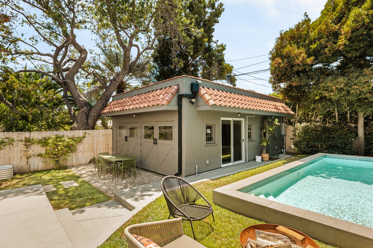 623 N Sierra Bonita Ave, Melrose