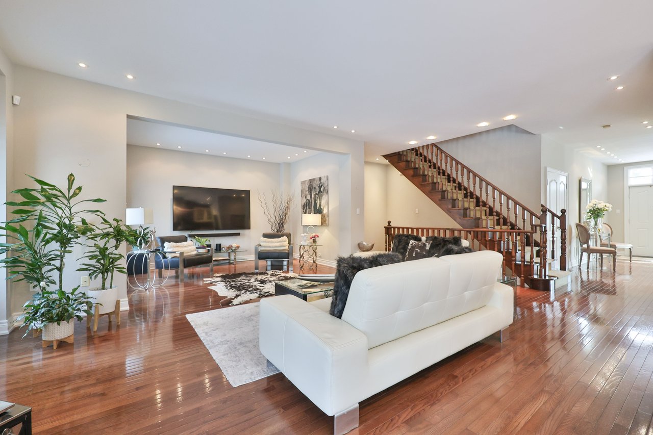 469 Stratford Road, Oakville