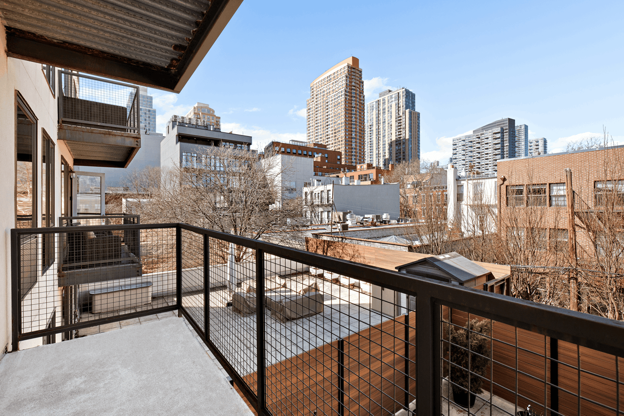 5-27 51st Avenue #3B