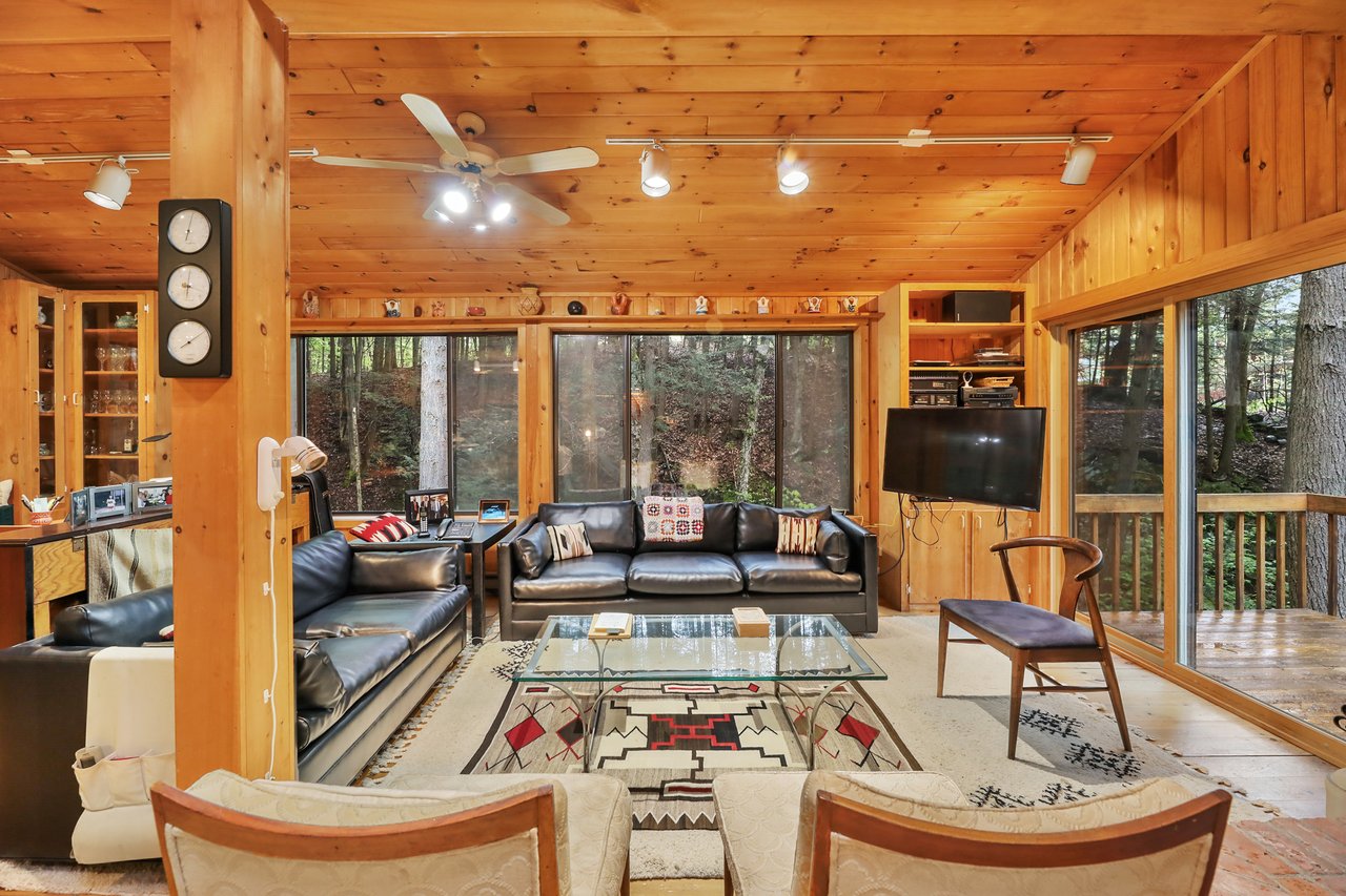 308 Hidden Ln