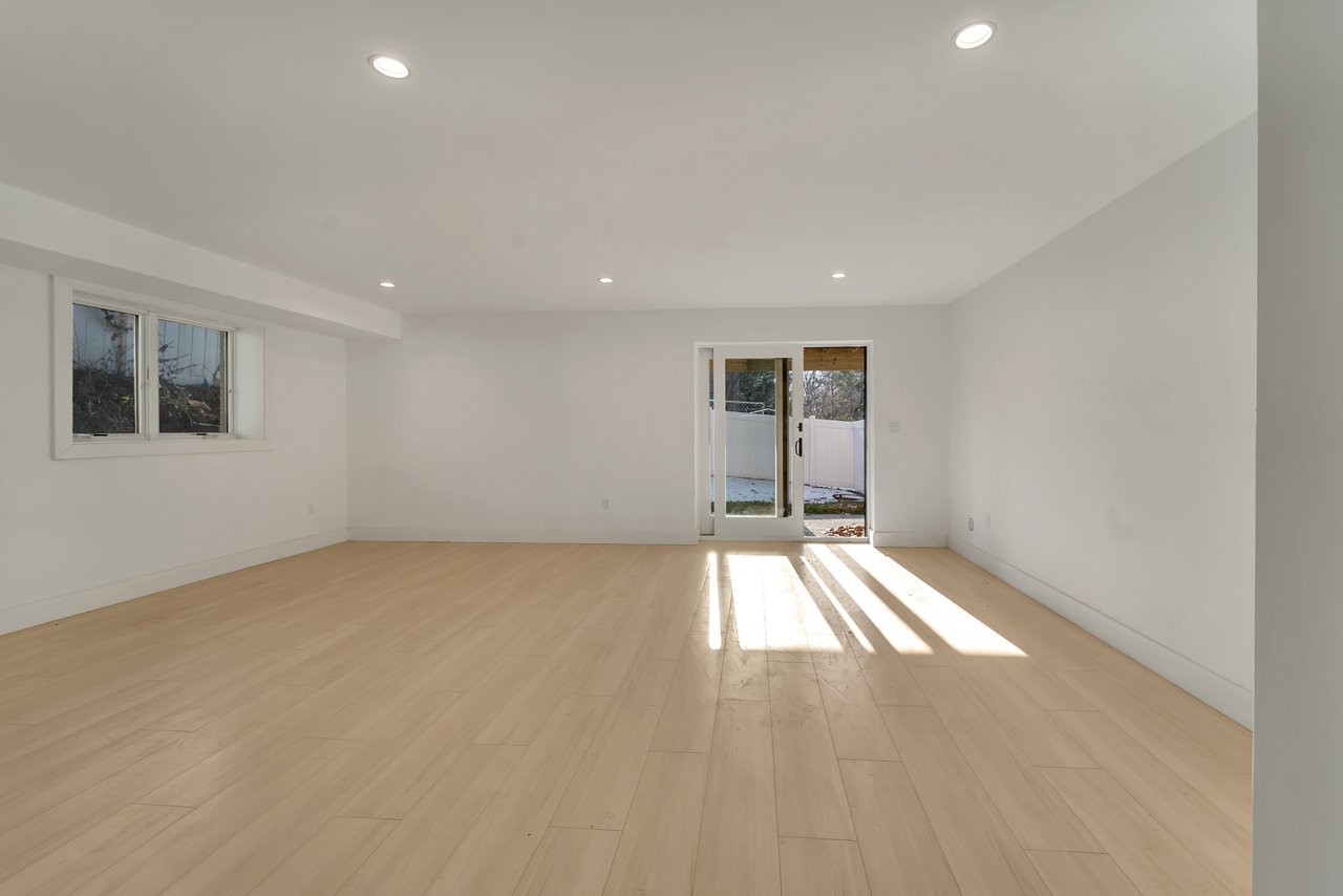 432 Stillwell Avenue B