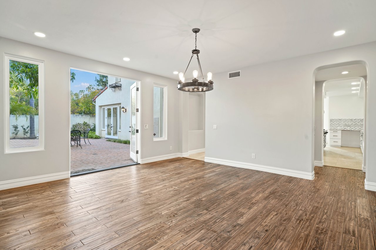 5309 Louise Ave, Encino
