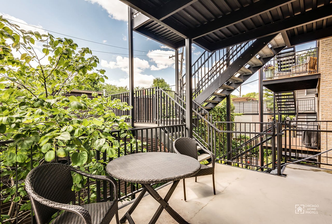 Sold | 2213 West Homer