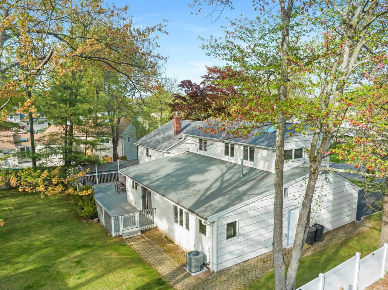 7 Kinkead Dr, Livingston