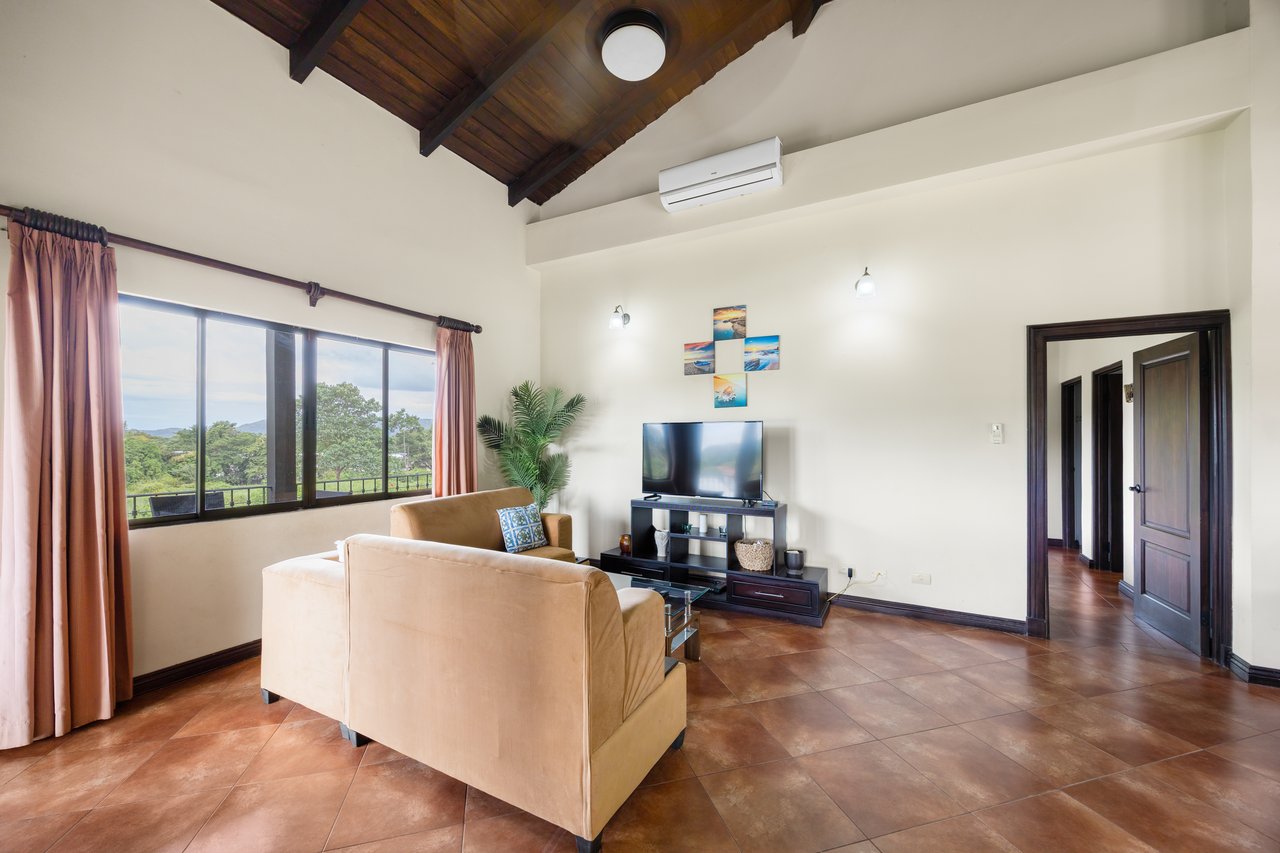 Casa de Vida, Altos de Flamingo | Mediterranean-Style Villa with Pool & Guest House Near Playa Flamingo