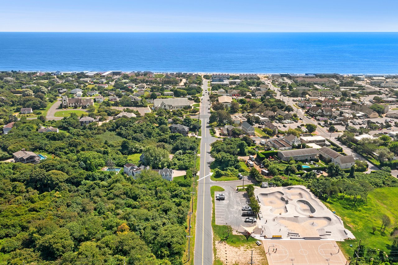 MONTAUK COMMERCIAL VACANT LAND