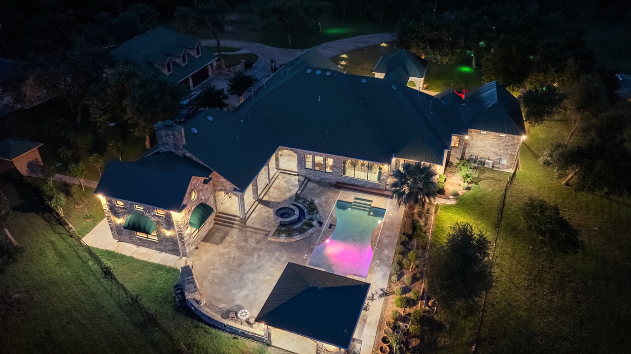 32 Acre Estate