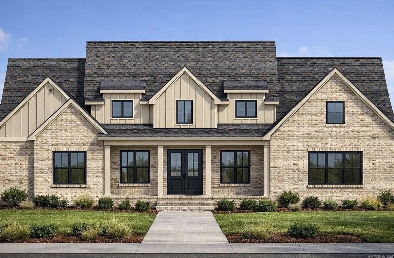 202 Shagbark Trl
