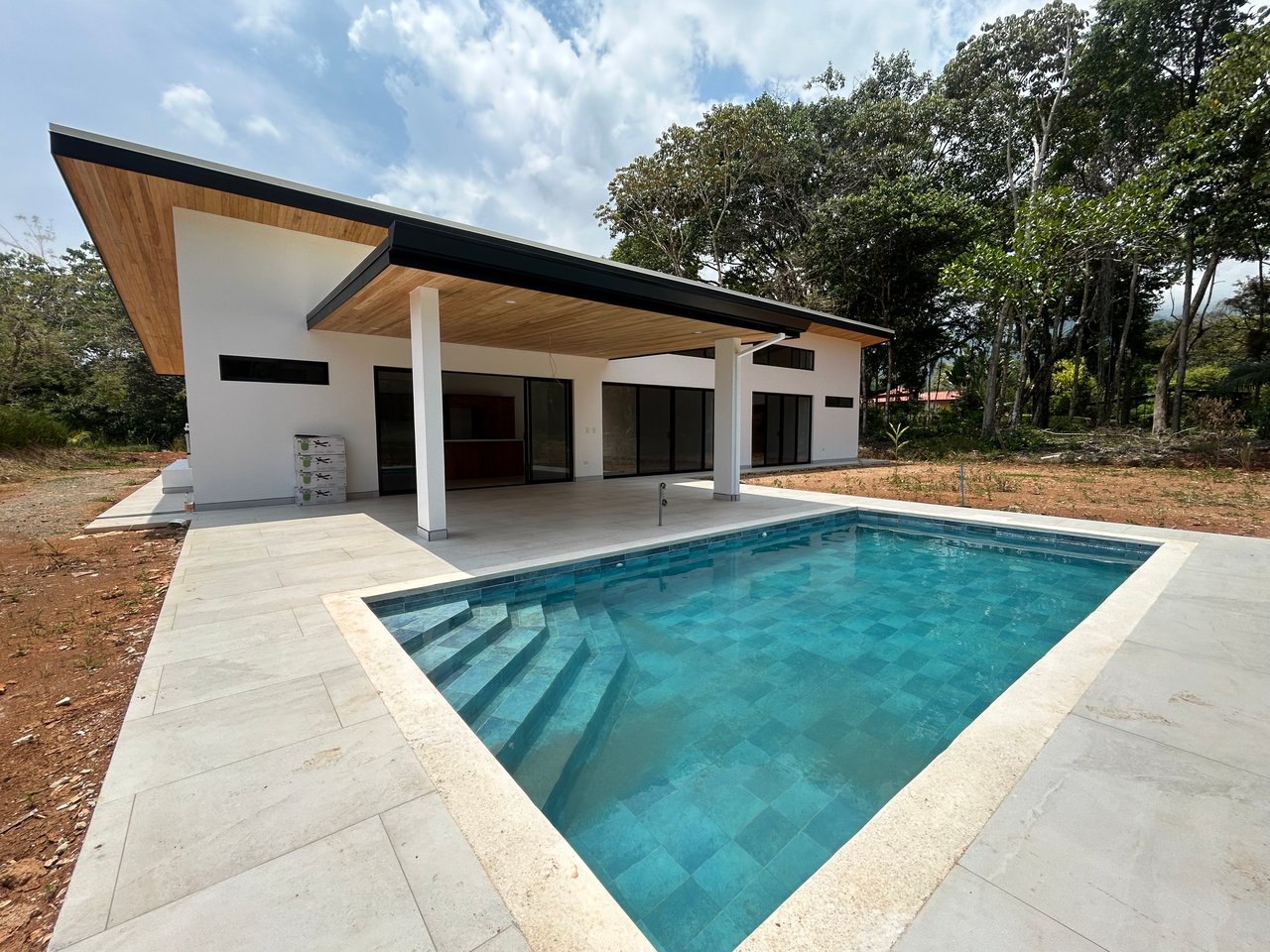 Modern Homes for Sale in Ojochal – El Tucán Paradise | Gated Community Costa Rica