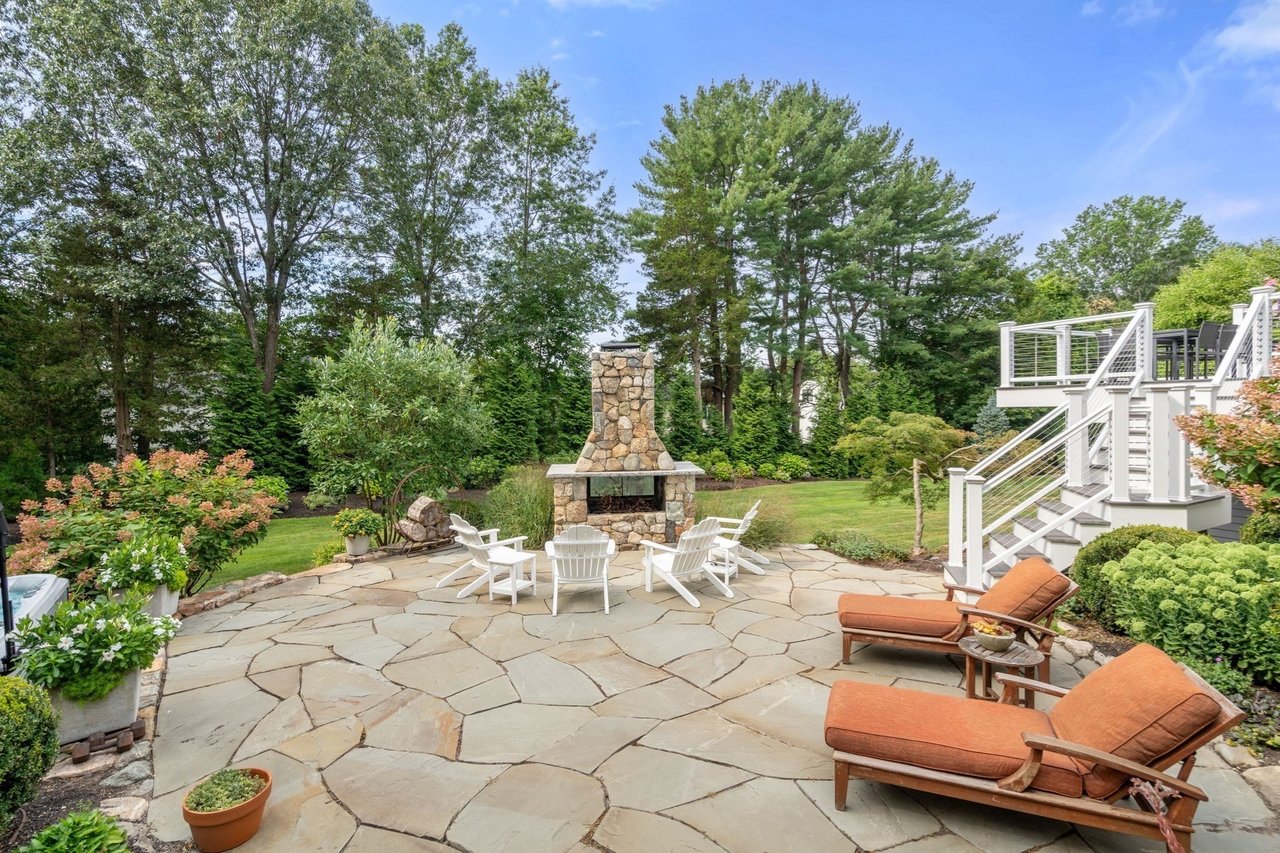 35 Puddingstone Lane